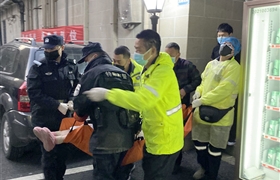 孕妇临产被困 保安合力救援 ——浙江民泰驻南苑辅警项目积极救助临产孕妇