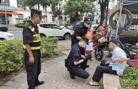 助人为乐展风采系列——民泰公司连续救助4名群众