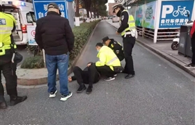 巡逻遇交通事故受伤老人   民泰保安帮忙施救