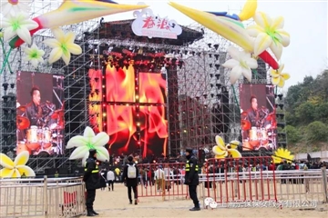 杭州“春浪”音乐节,民泰保安在守候